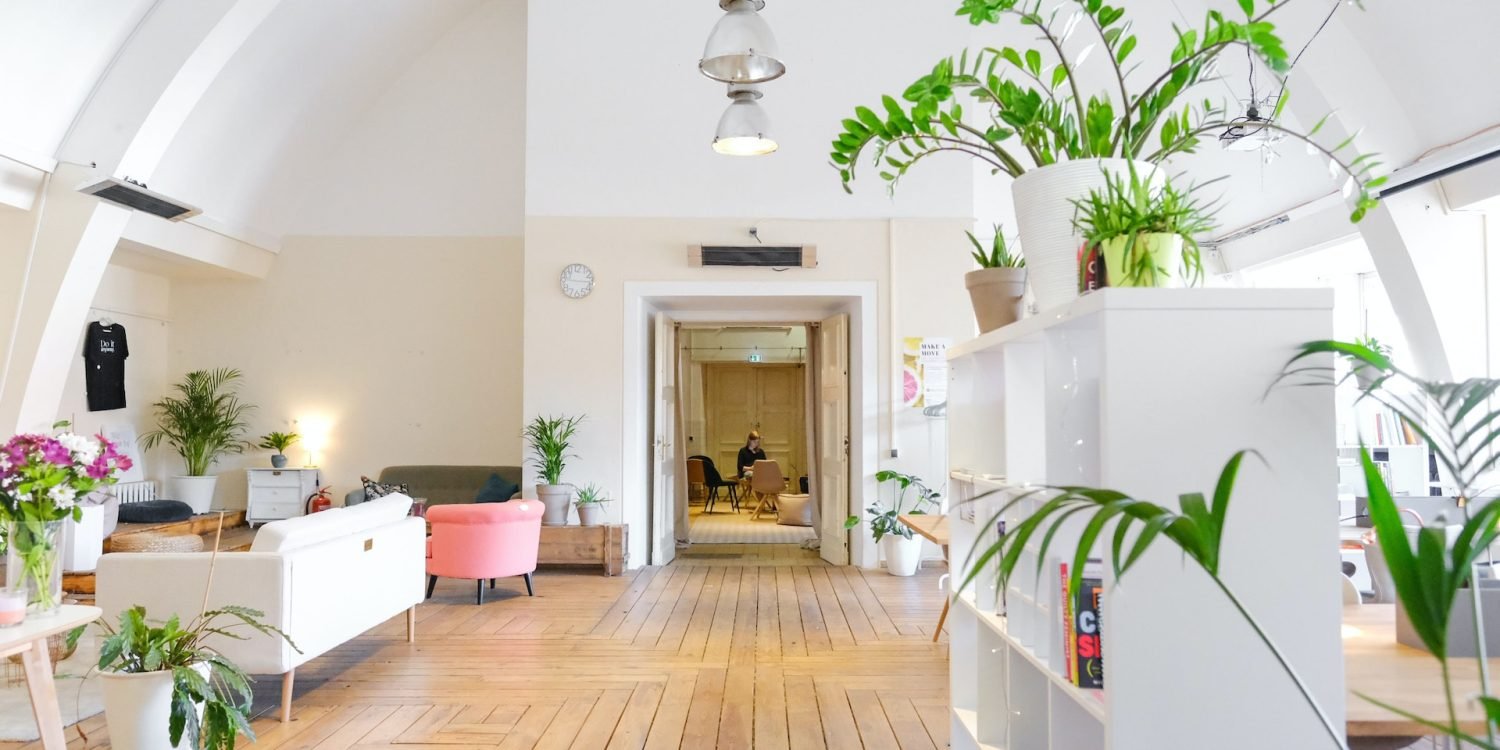 cowomen-1hlFqUdFv1s-unsplash